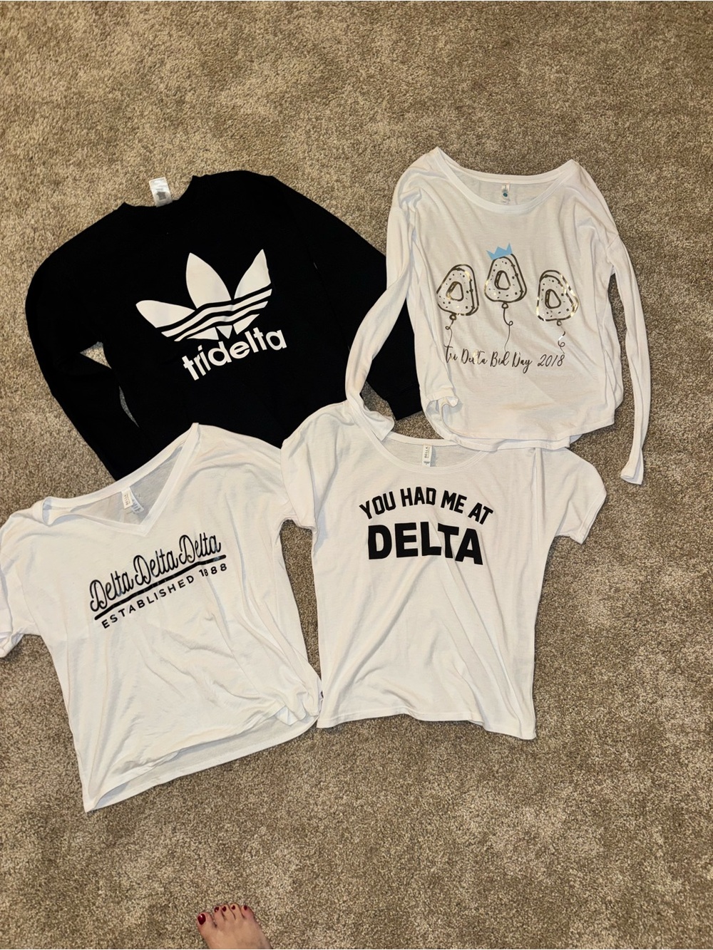 Bella Canvas: gildan: black and white tri delta 4 for 1, size small
